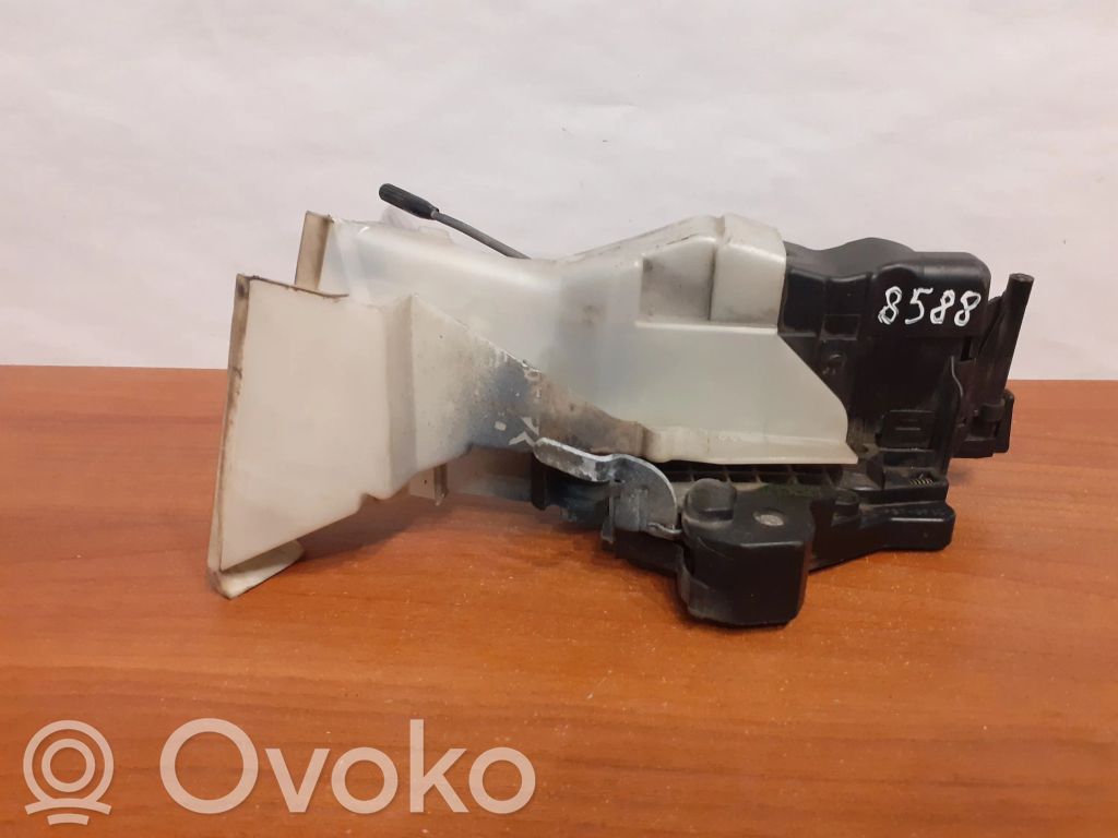 Mercedes-Benz E W210 Front door lock 