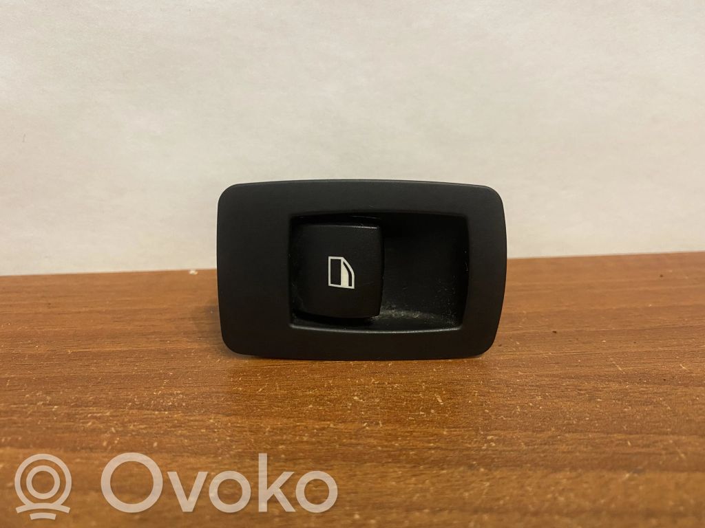 Electric window control switch   15939900,B26,6945874