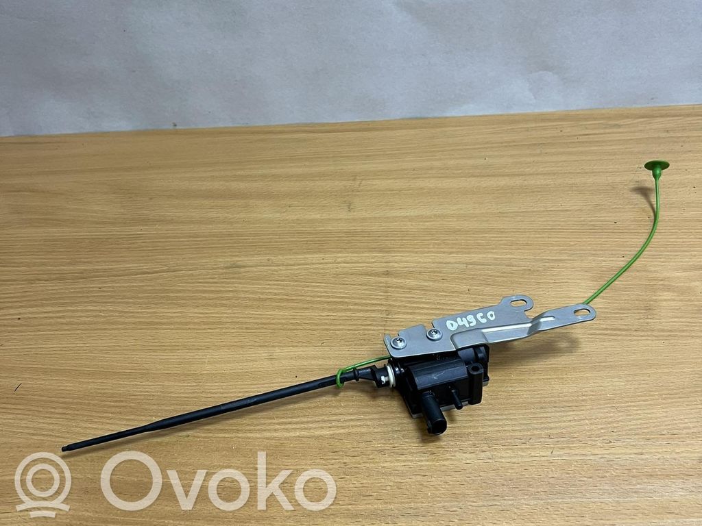 BMW X6 E71 Motor blocare bușon rezervor combustibil 