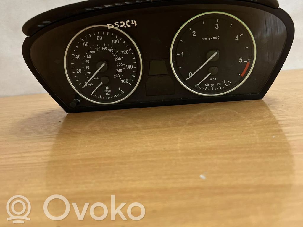 BMW X5 E70 Speedometer (instrument cluster) 