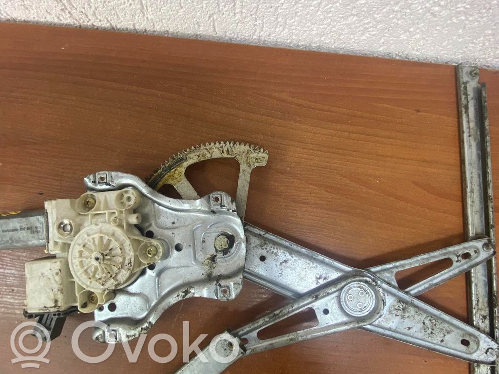 Toyota Corolla E120 E130 El. Lango pakėlimo mechanizmo komplektas 