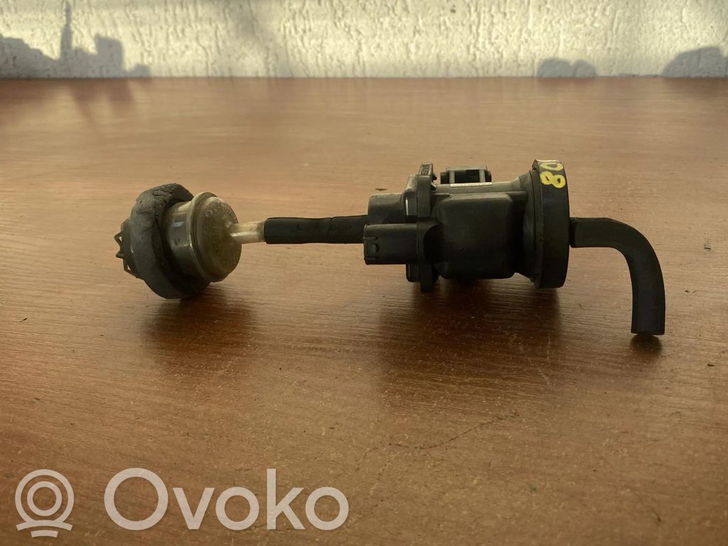 Mercedes-Benz A W168 Engine mount vacuum valve 