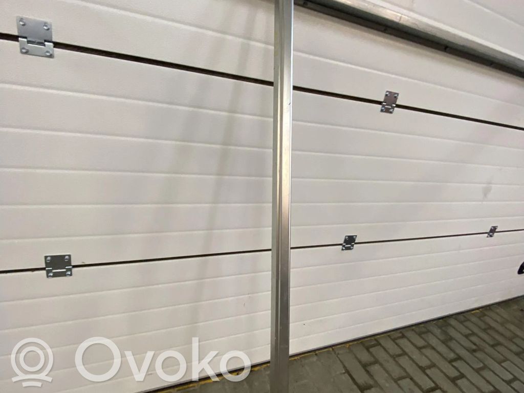 BMW X5 E70 Kattokisko 