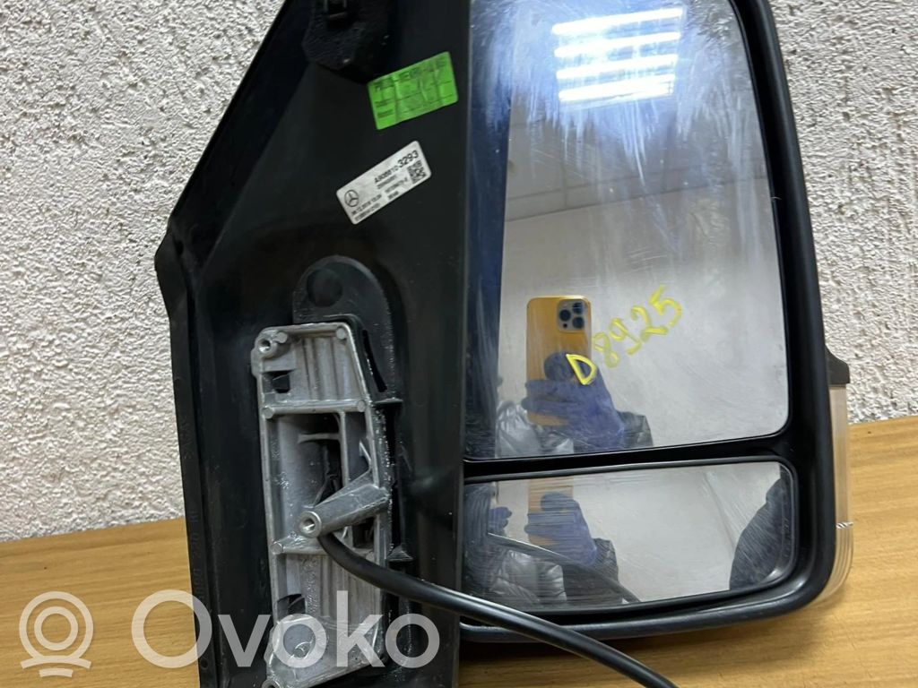 Mercedes-Benz Sprinter W906 Elektryczne lusterko boczne drzwi przednich 