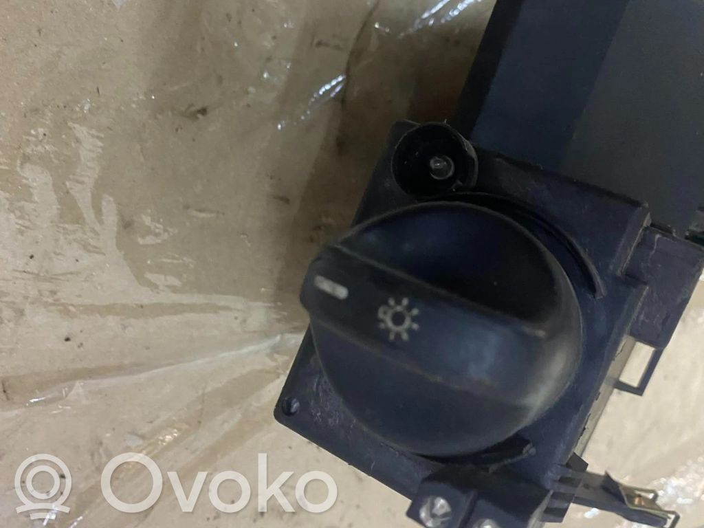 Mercedes-Benz E W210 Light switch 