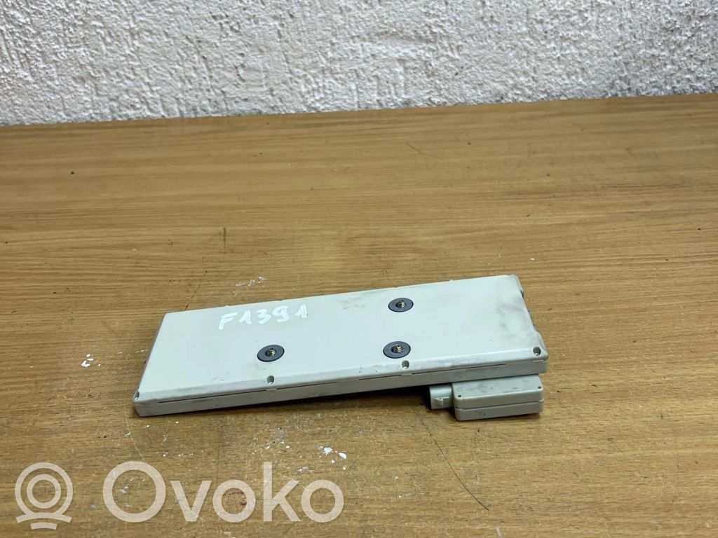 BMW 7 E65 E66 Amplificatore antenna 
