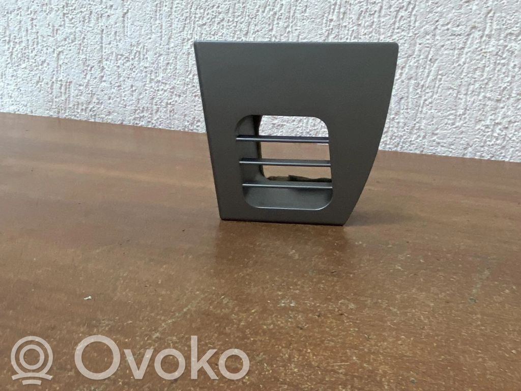 Ventilācijas režģis   6422700714713,14121810,4526,G325