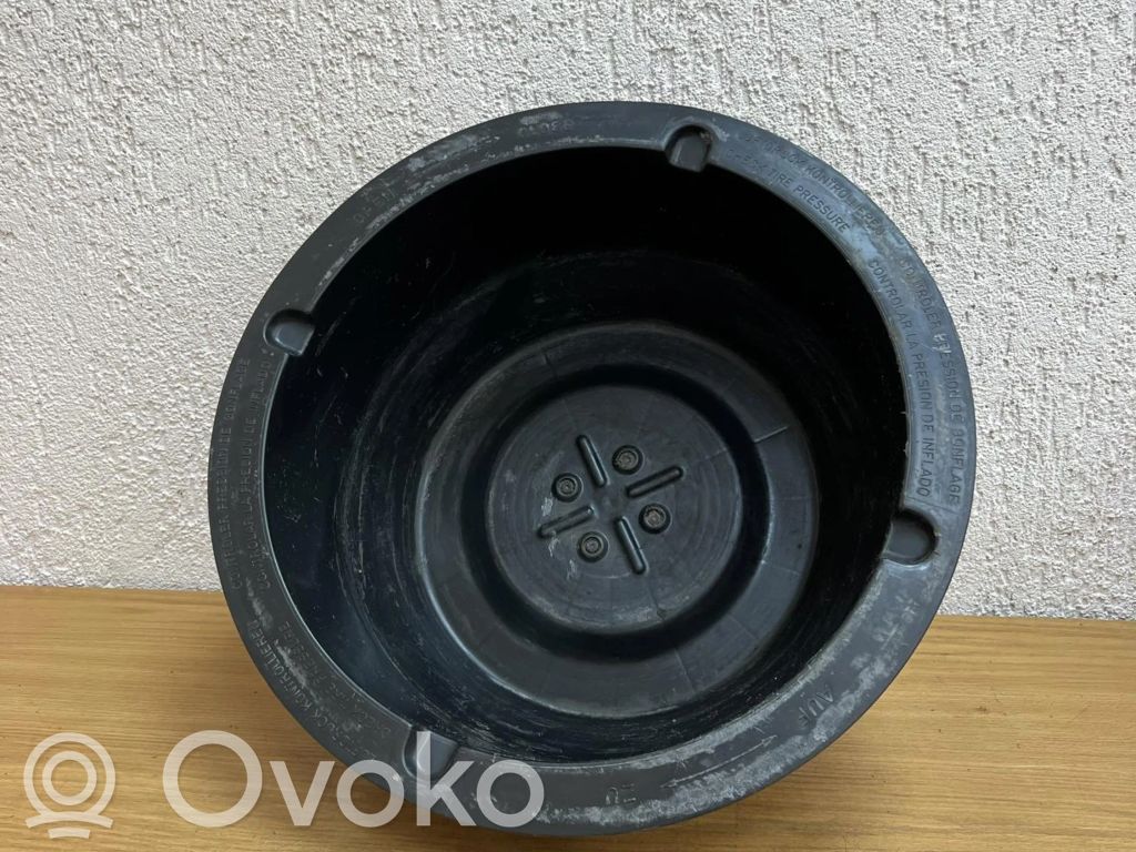 Mercedes-Benz E W124 Bridă fixare roată de rezervă 