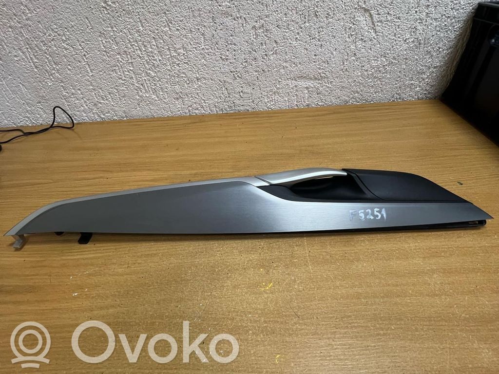 BMW X5 F15 Inne elementy wykończeniowe drzwi przednich 