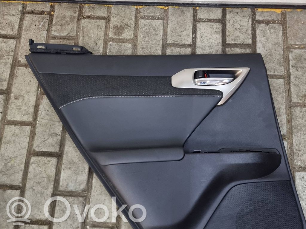 Lexus CT 200H Boczki / Poszycie drzwi tylnych 
