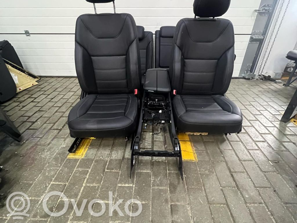 Mercedes-Benz GL X166 Fotele / Kanapa / Komplet 