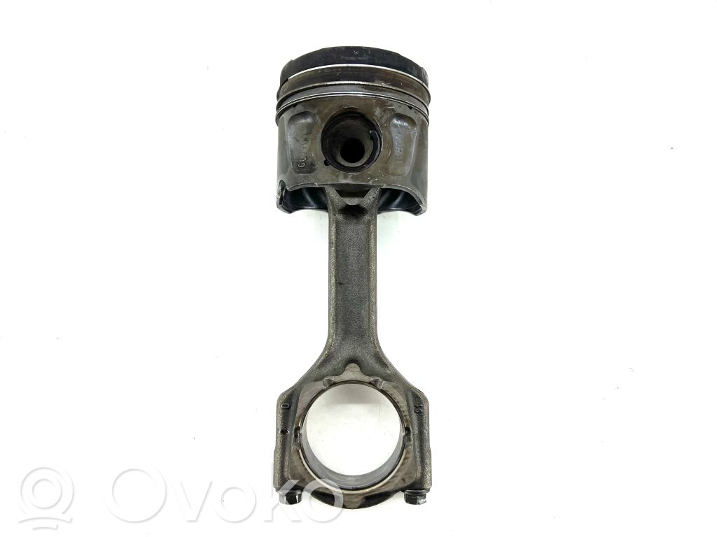 Opel Insignia A Piston with connecting rod 
