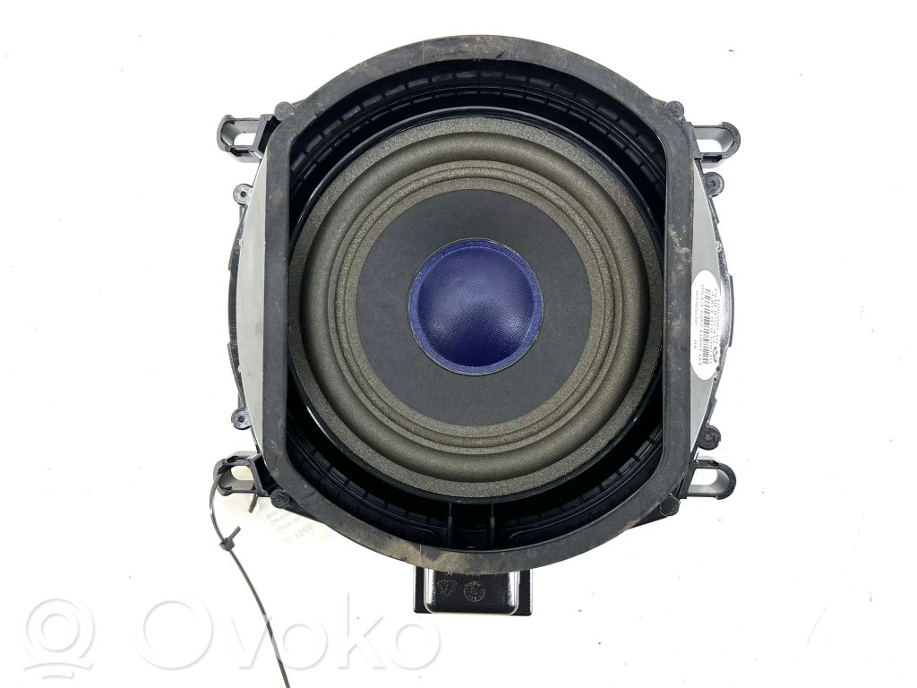 BMW X5 E70 Subwoofer 