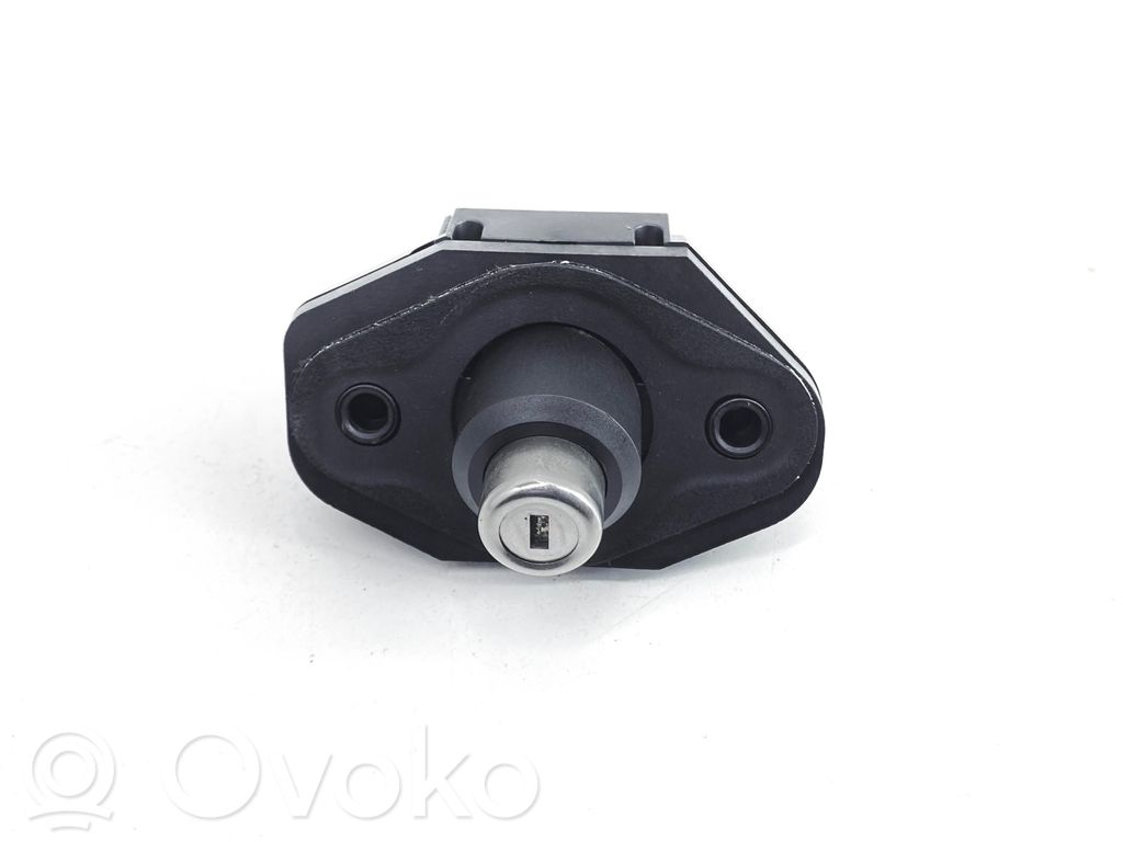 BMW 7 F01 F02 F03 F04 Zamek klapy tylnej / bagażnika 