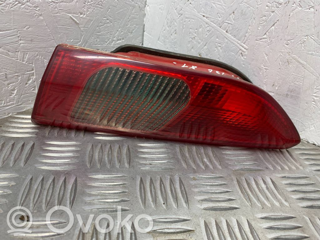 Alfa Romeo 156 Galinis žibintas dangtyje 