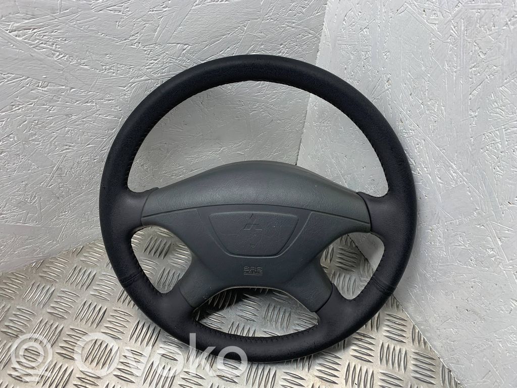 Mitsubishi Space Wagon Ohjauspyörä 