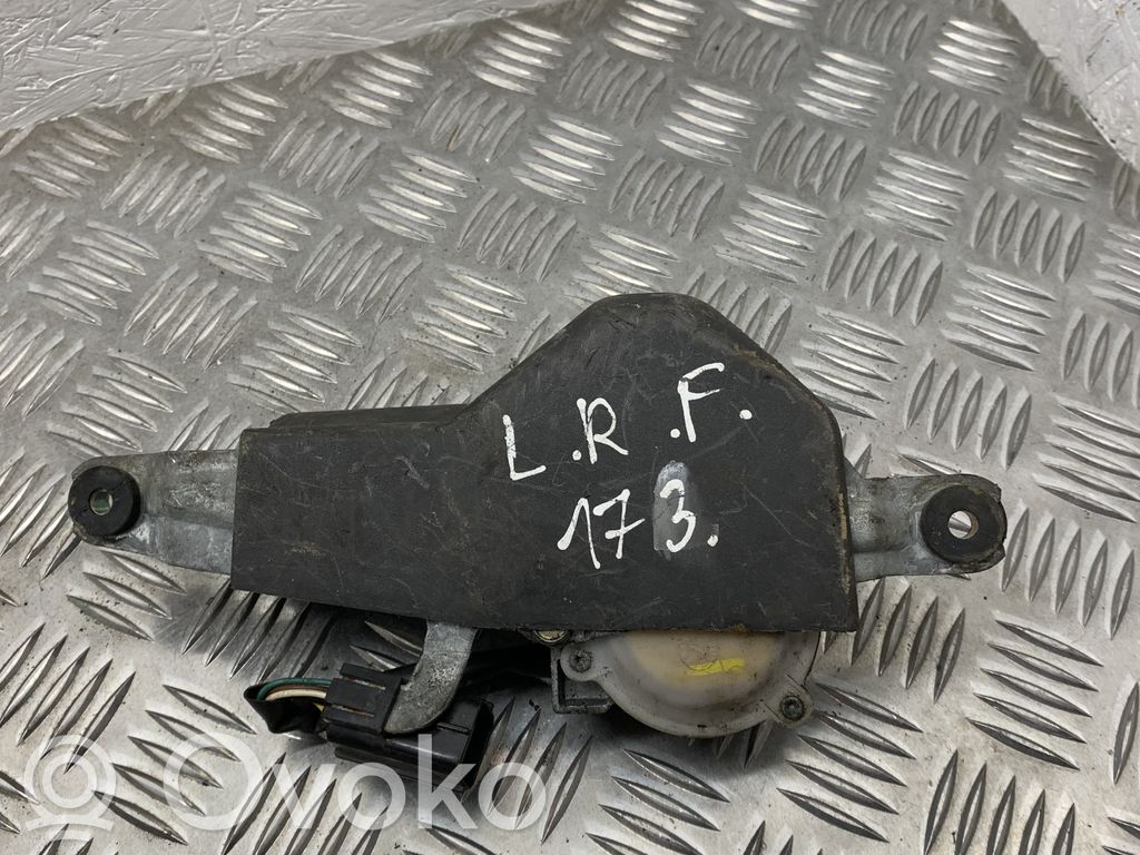 Land Rover Freelander Silniczek wycieraczki szyby tylnej 