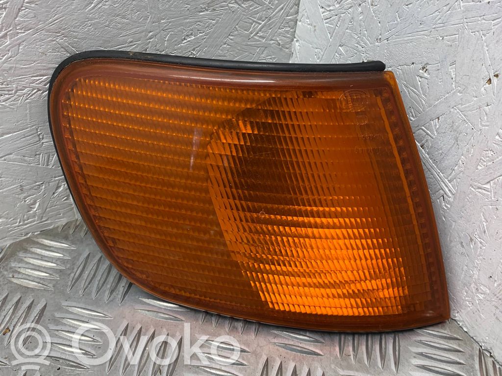 Audi 100 S4 C4 Front indicator light 
