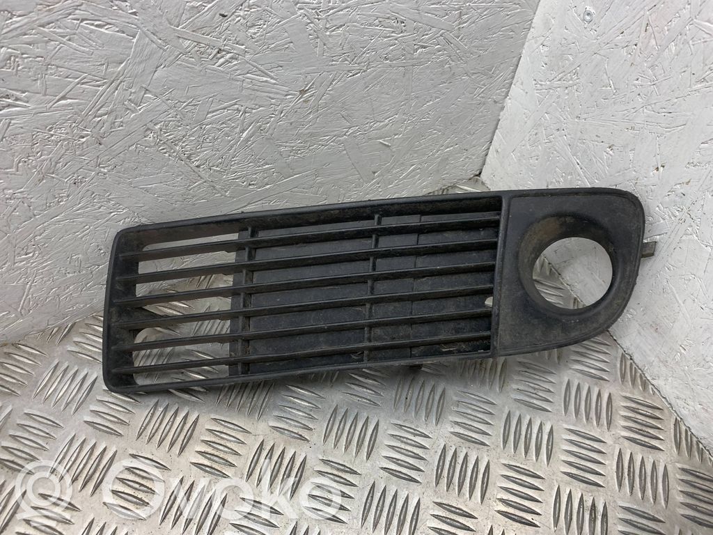 Kratka dolna zderzaka przedniego   4B0807681,D112550,4B0807681AA,4B0807681AA01C,4B0807681G01C