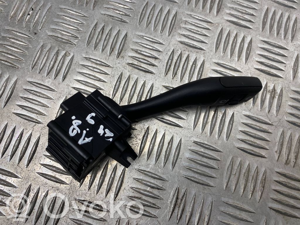 Pyyhkijän vipu   4E0953503B,21070723,K0301204602