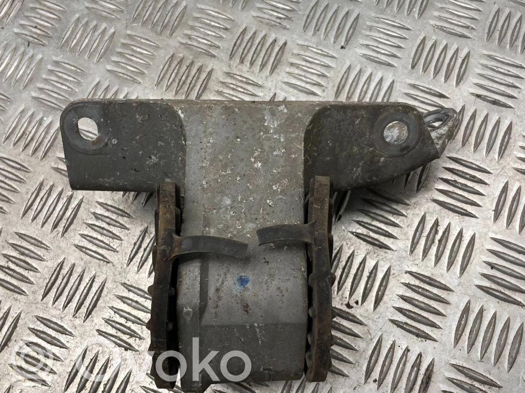 Land Rover Freelander Engine mount bracket 