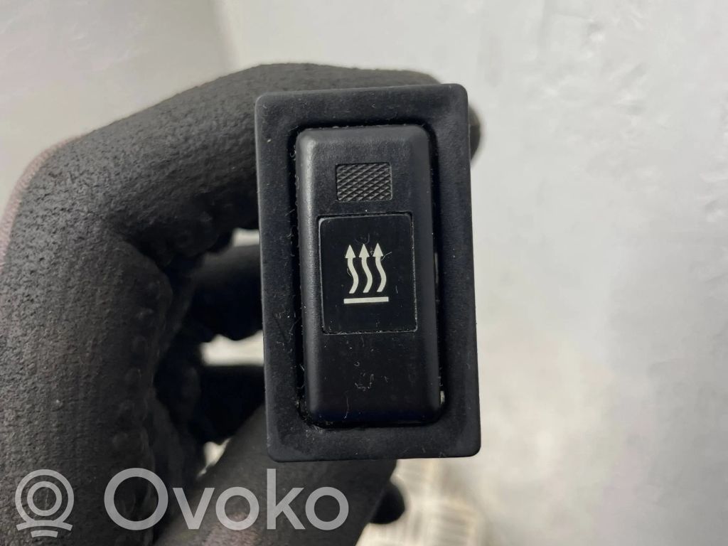 Toyota Avensis T250 Windscreen/window heater switch 