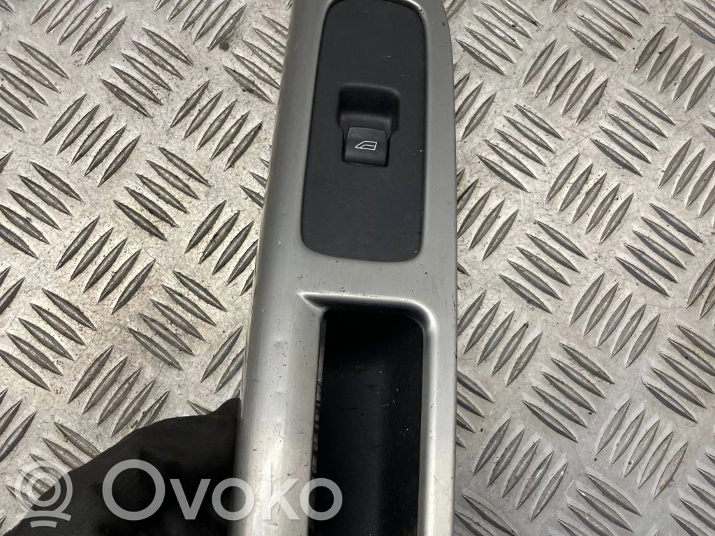 Volvo V50 Electric window control switch 
