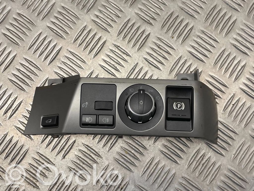 Light switch   6941997,549543711