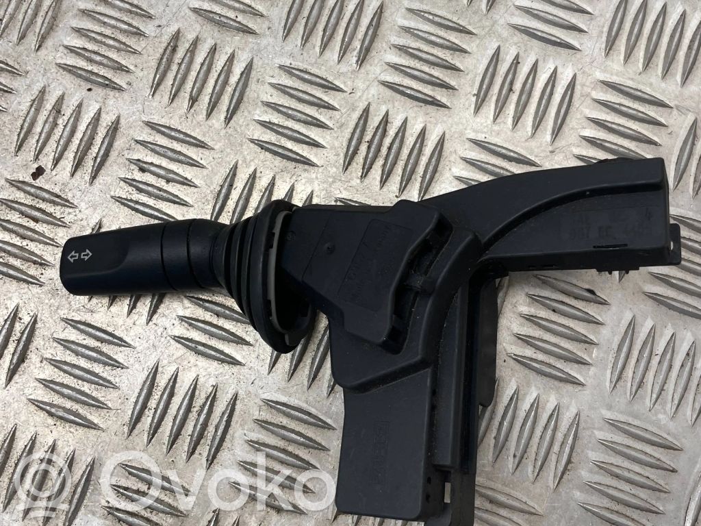 Ford Mondeo MK II Palanca de intermitentes 