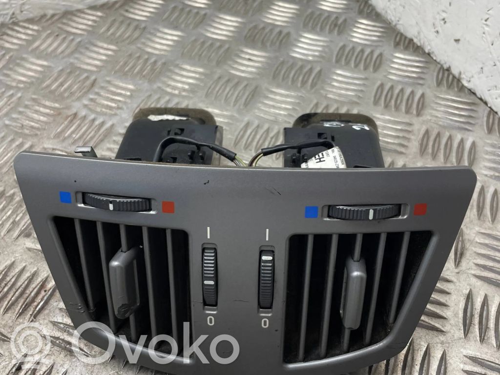 BMW 7 E65 E66 Rear air vent grill 