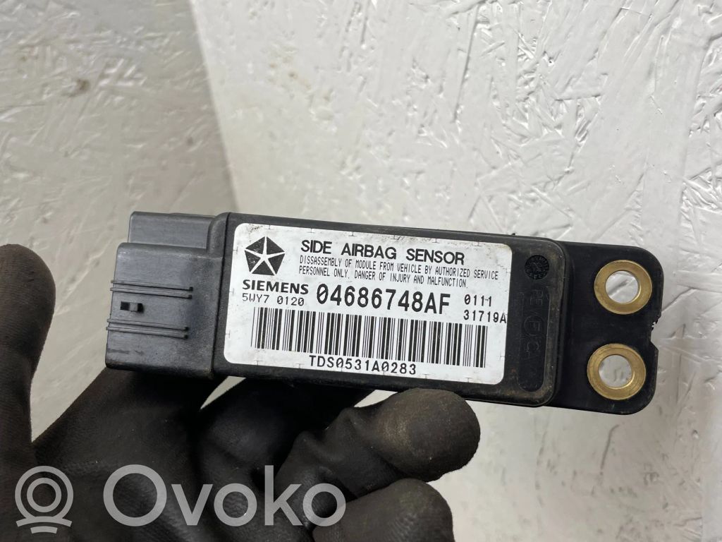 Chrysler Voyager Airbagsensor Crashsensor Drucksensor 