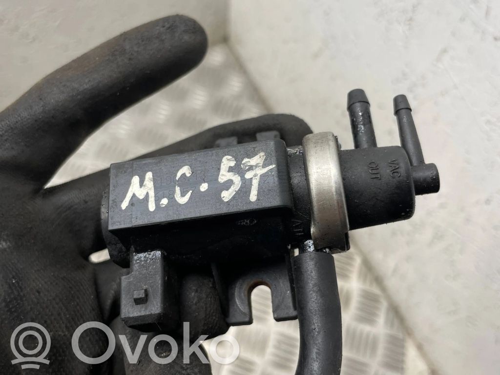 Mitsubishi Carisma Zawór podciśnienia / Elektrozawór turbiny 