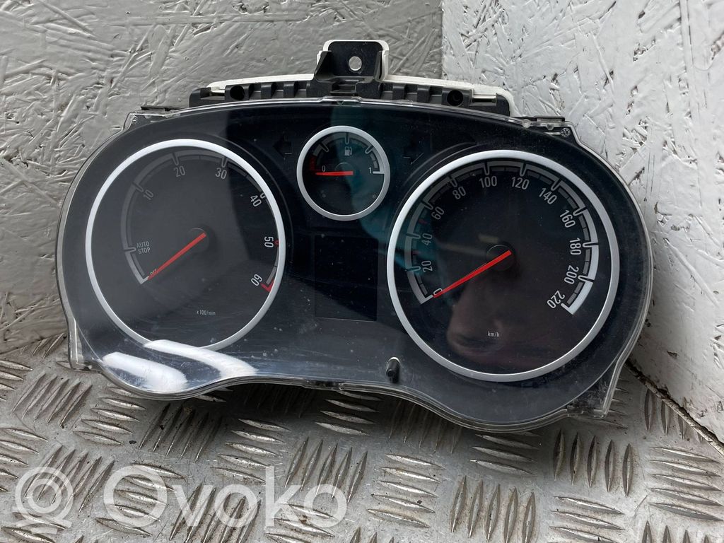 Opel Corsa D Nopeusmittari (mittaristo) 