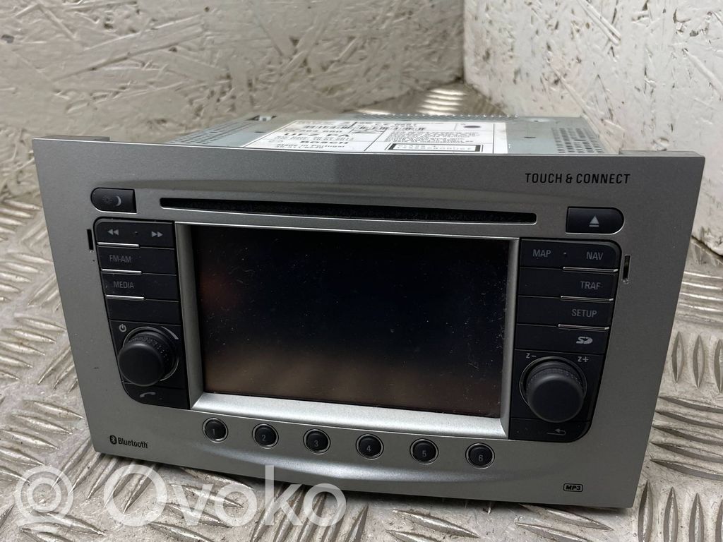 Opel Corsa D Panel / Radioodtwarzacz CD/DVD/GPS 