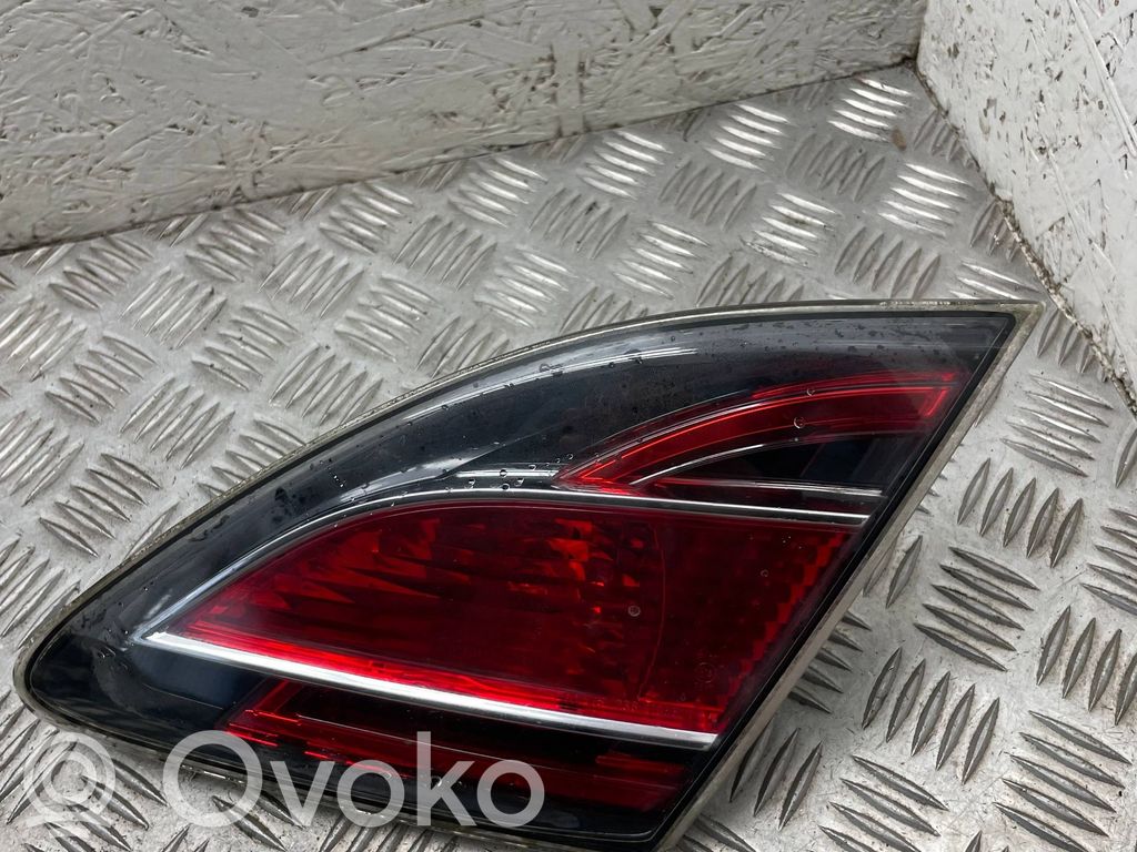 Mazda 6 Aizmugurējais lukturis pārsegā 
