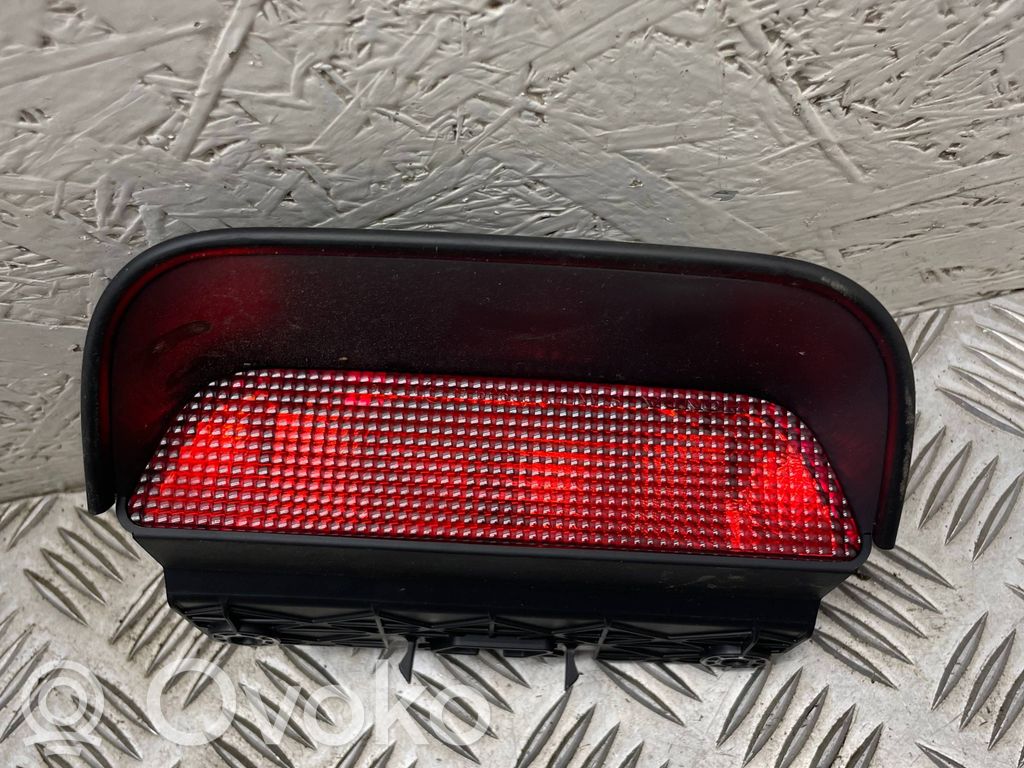 Honda CR-V Kolmas/lisäjarruvalo 