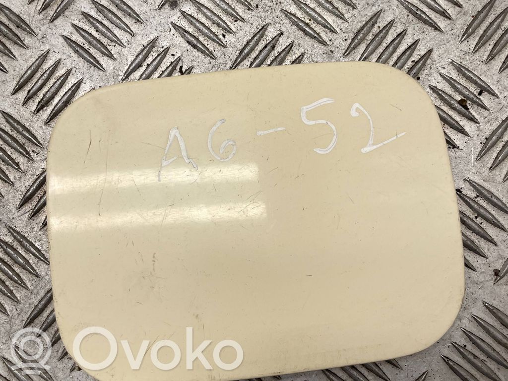 Audi A6 S6 C4 4A Polttoainesäiliön korkki 