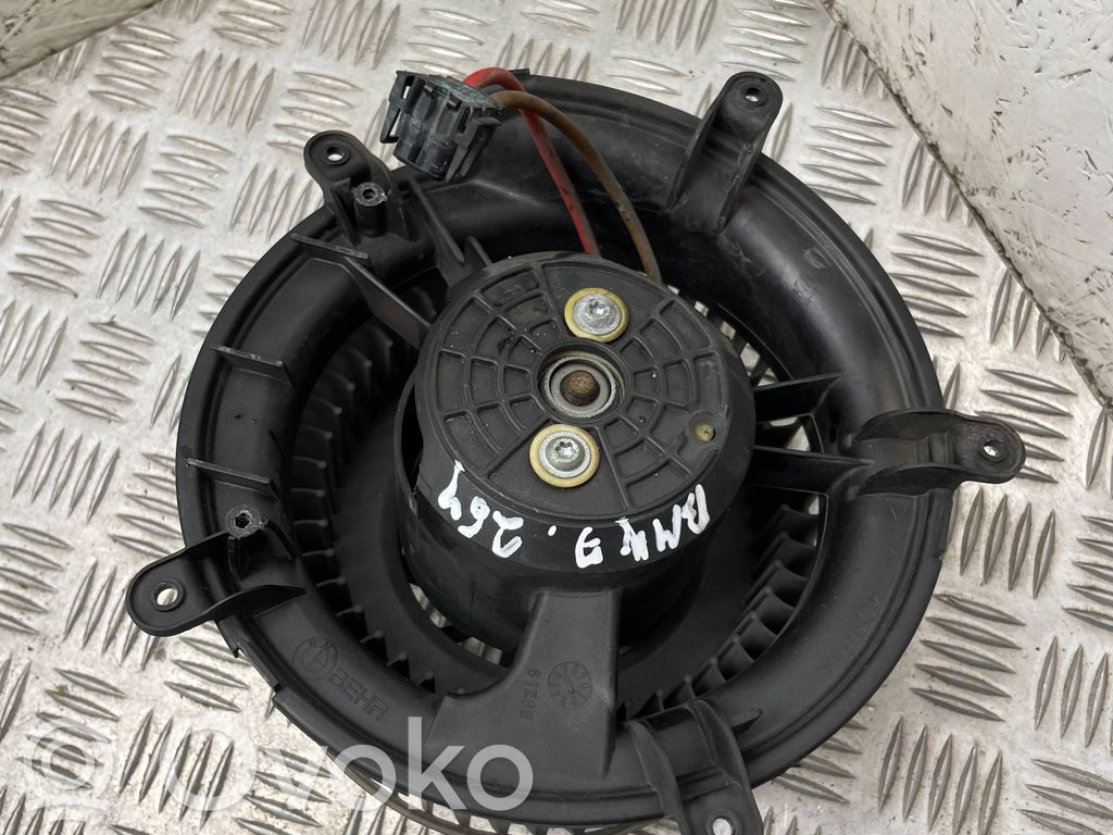 BMW 7 E65 E66 Pečiuko ventiliatorius/ putikas 