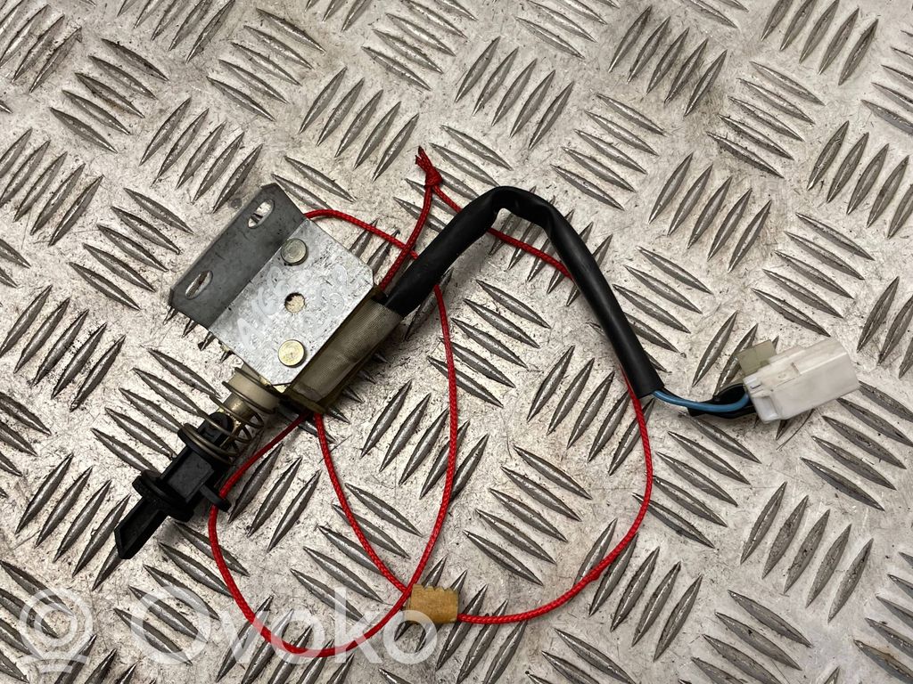 Alfa Romeo 166 Tapa sellante del depósito de combustible 
