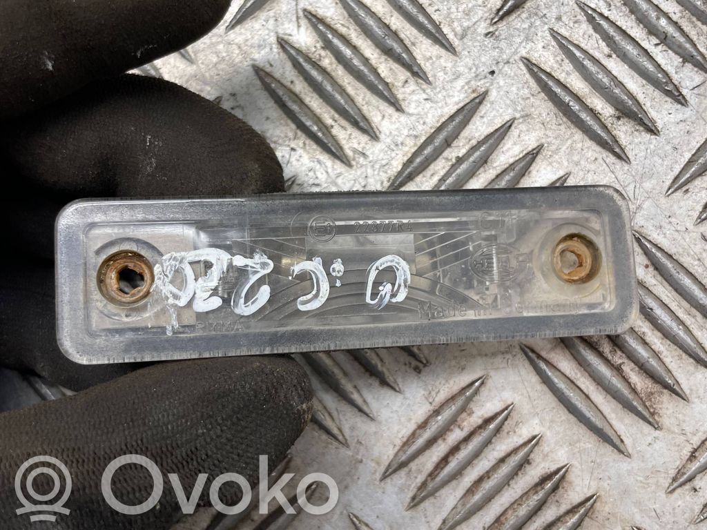 Opel Combo C Éclairage de plaque d'immatriculation 
