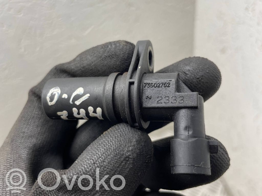 Opel Corsa D Crankshaft position sensor 