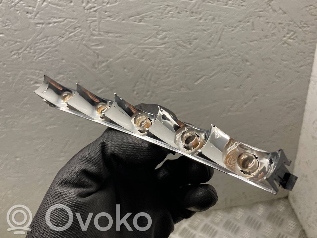 Saab 9-5 Third/center stoplight 