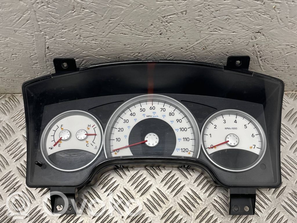 Dodge Durango II Speedometer (instrument cluster) 