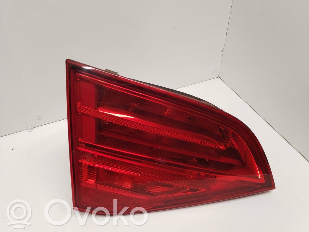 Audi A4 S4 B8 8K Lampy tylnej klapy bagażnika 