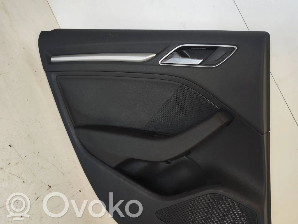 Audi A3 S3 8V Rivestimento del pannello della portiera posteriore 
