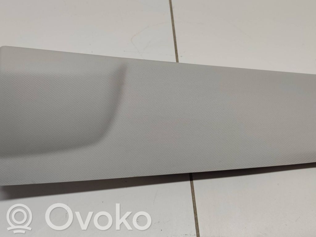 Ford Focus (D)pillar trim (top) 