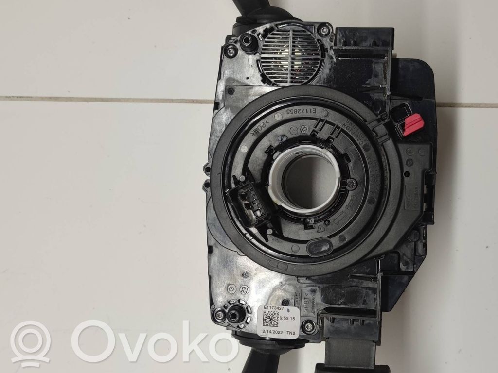 Peugeot 208 II Wiper turn signal indicator stalk/switch 