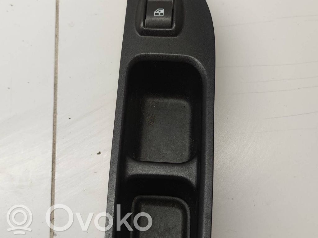 Fiat Tipo Electric window control switch 