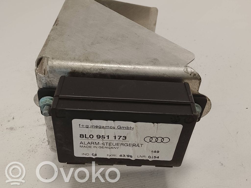 Unidad de control/módulo de alarma   8L0951173