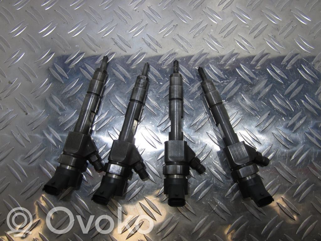 Inyector de combustible   770011014
